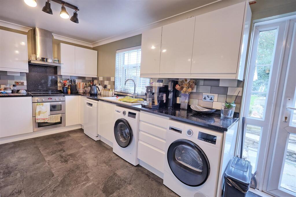 Apartment in Stevenage - View 5