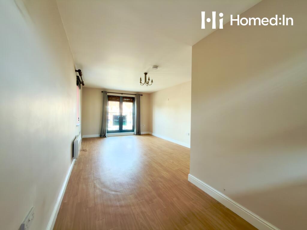 Apartment in Redhill - View 5
