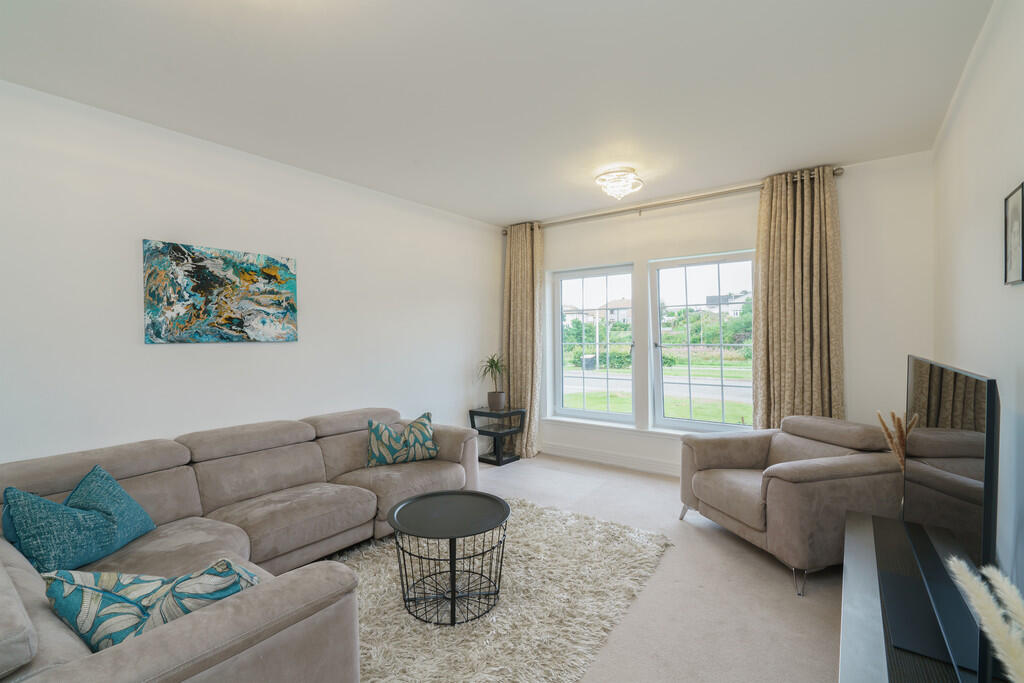 Entring Class Sign 4-bedroom Semi-Detached for rent in Aberdeen AB15, West Craigbank Way ...