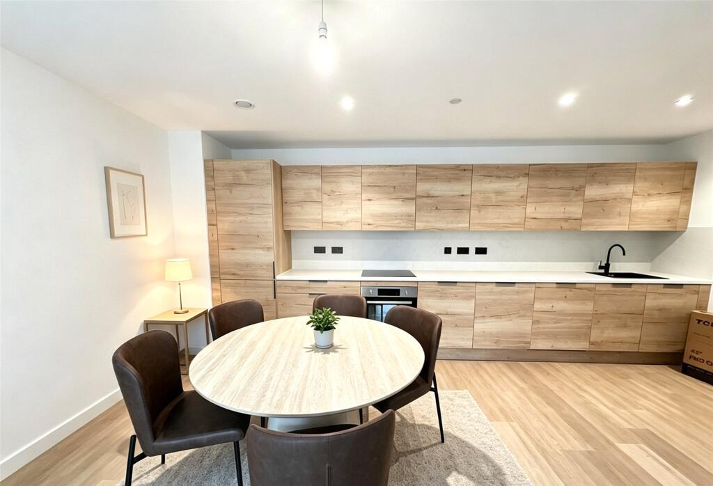 Apartment in Manchester - View 4