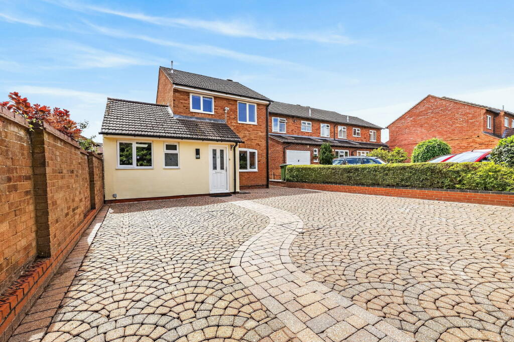 Main image of property: Clay Hill, Milton Keynes
