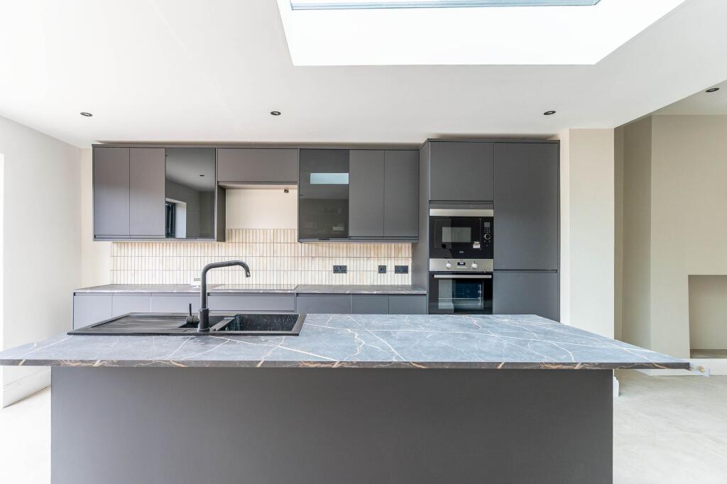 House in Newport, St. Julians - View 2