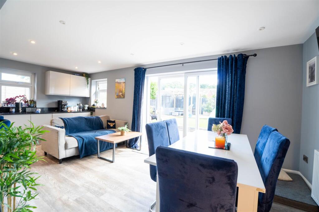 House in Tonbridge - View 4