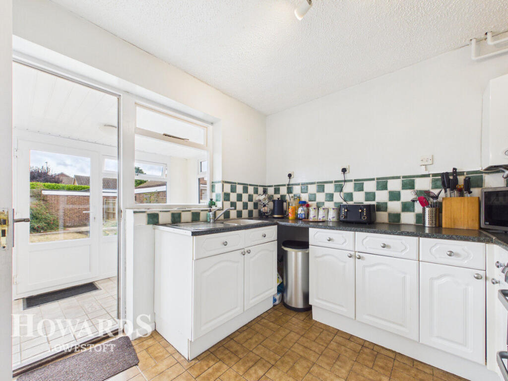 House in East Suffolk, Kessingland - More