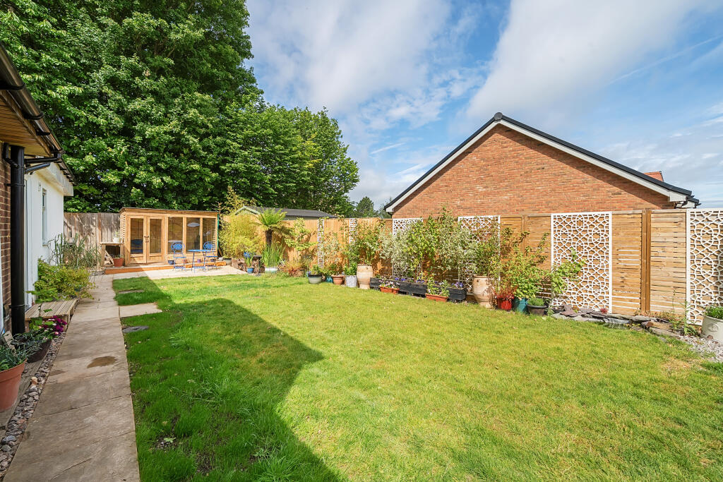 House in Winchester, Hampshire - View 5