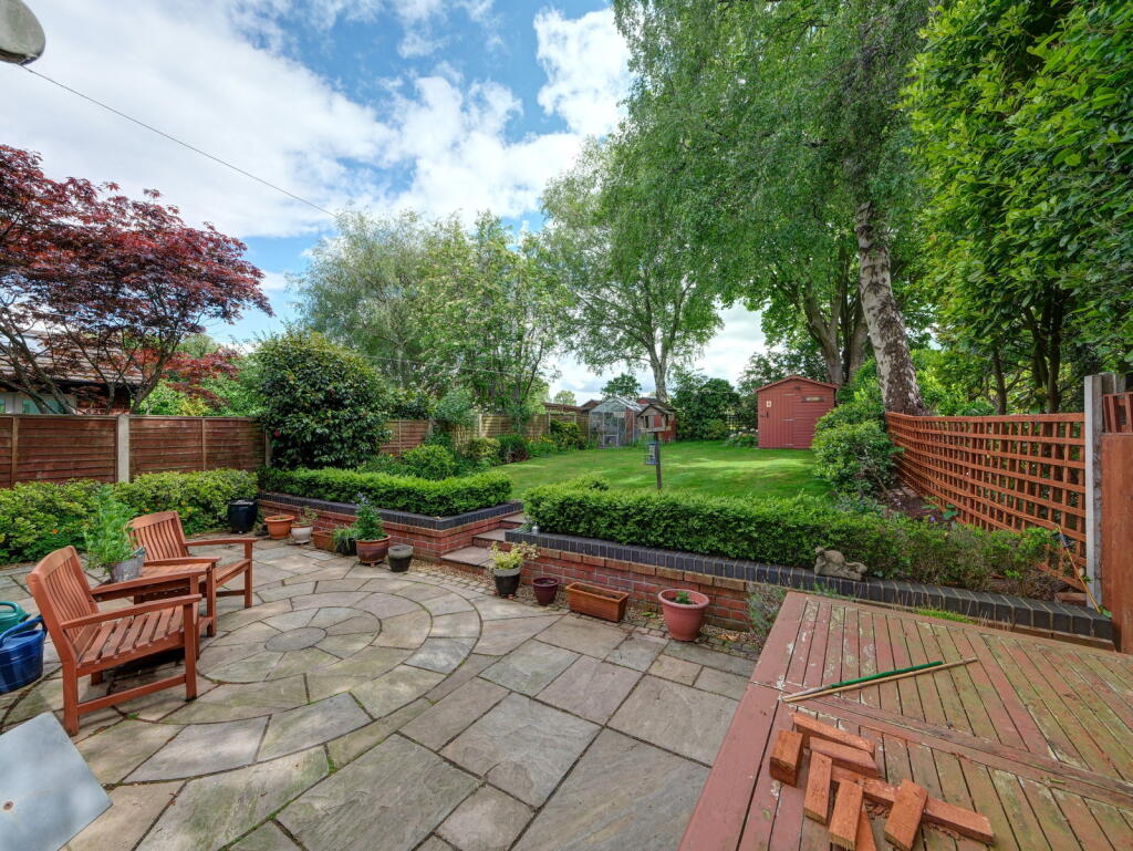Highfield Road, Lymm, WA13 0DT photo 4