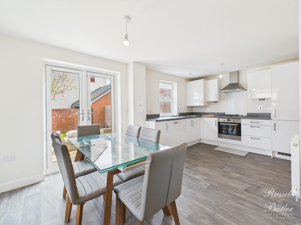 Swithin Lane, Buckingham, MK18 1ZJ photo 2