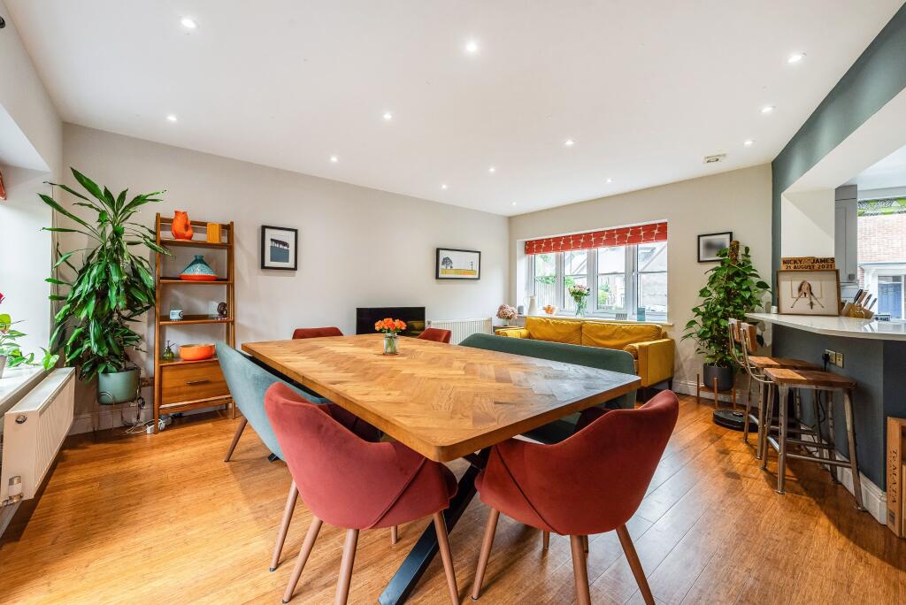 Marnhull Rise, Winchester photo 4