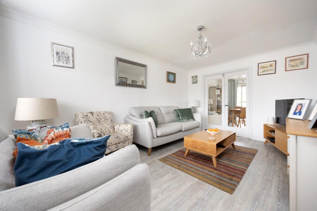 Azalea Drive, Trowbridge - View 3