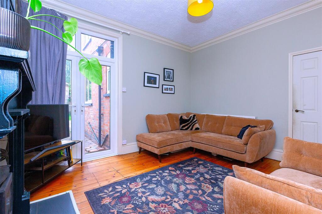 House in Leicester - More
