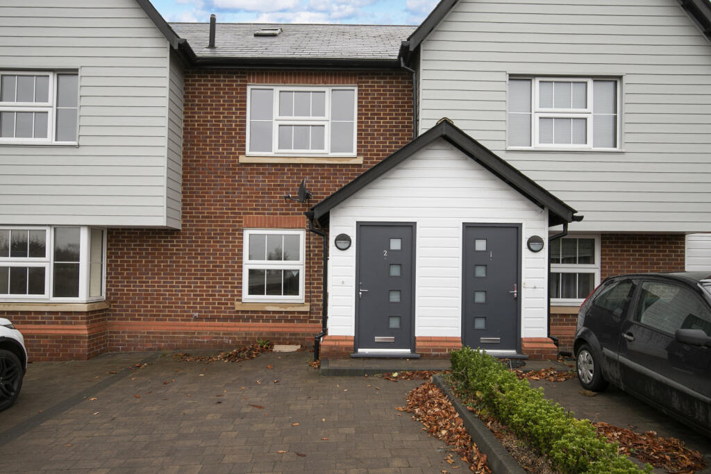 Main image of property: Carpenters, High Road, Thornwood, Epping, CM16