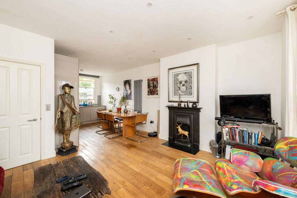 Main image of property: Charteris Road
