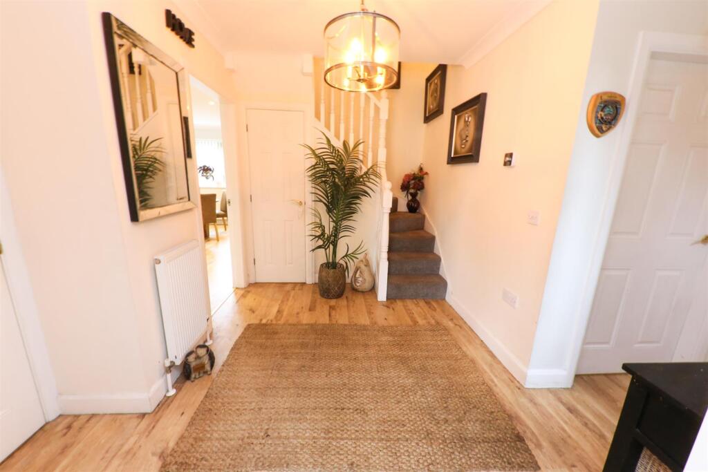 House in Doncaster - View 4