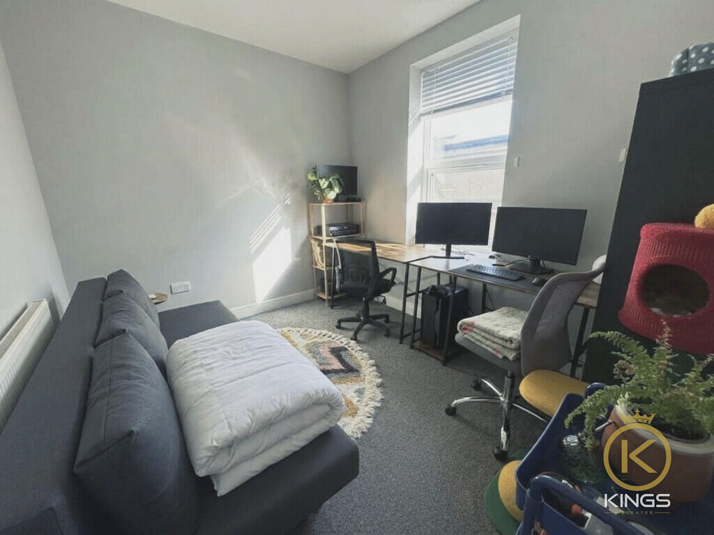 Apartment in Portsmouth, Milton - View 5