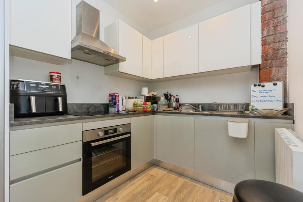 Apartment in Stockport - View 4