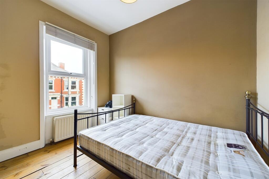 Apartment in Newcastle upon Tyne - More