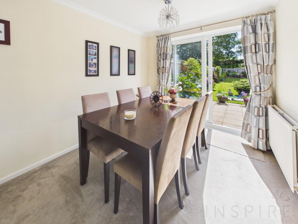 House in Crawley, Worth - View 4