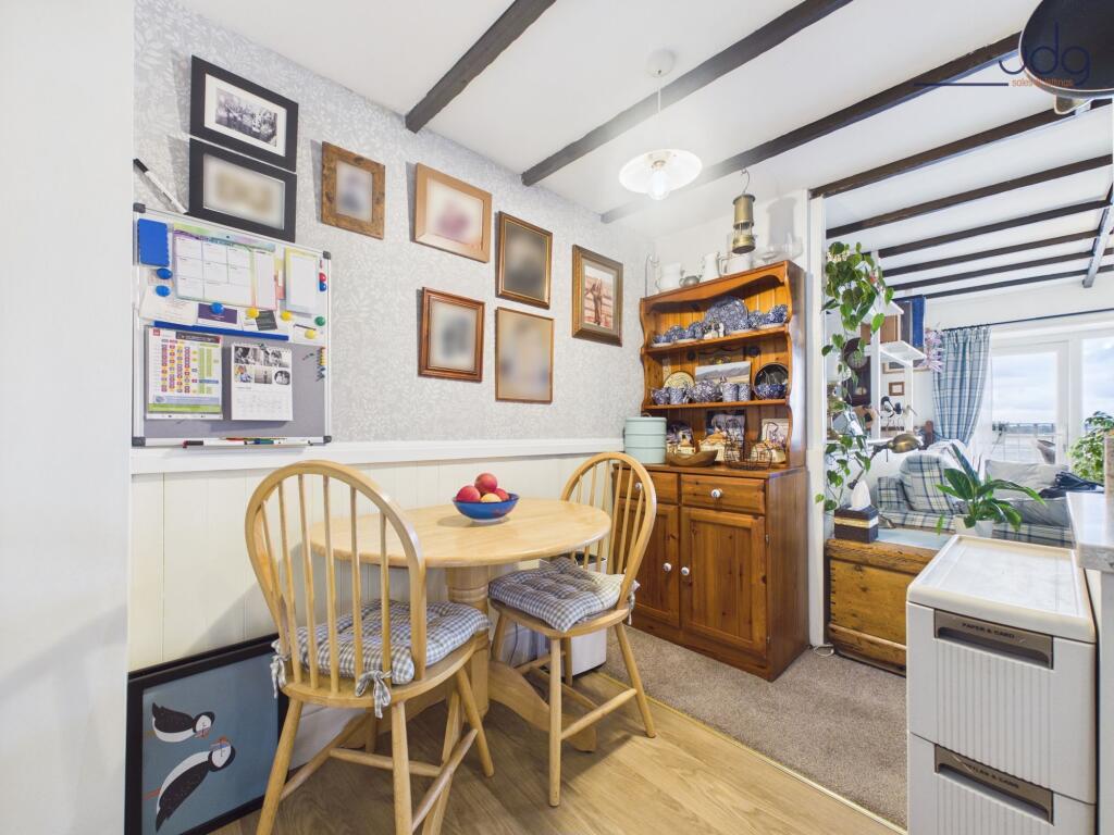 House in Lancaster, Thurnham - More