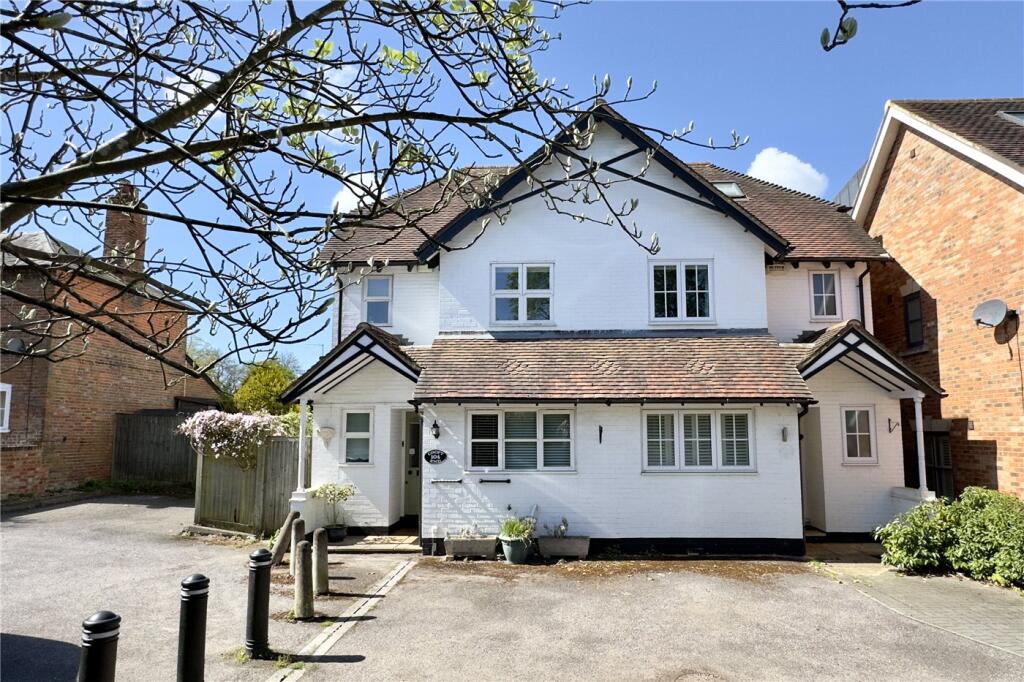 3-bed semi-detached on The Spinney, Beaconsfield, Buckinghamshire, HP9, £775,000