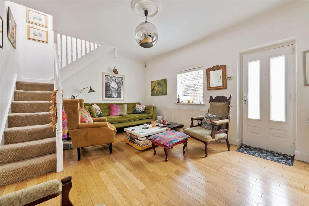 Main image of property: High Road, Woodford Green