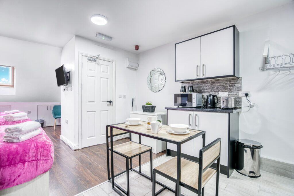 Main image of property: Pershore Road, Stirchley, Birmingham, B30 2XU