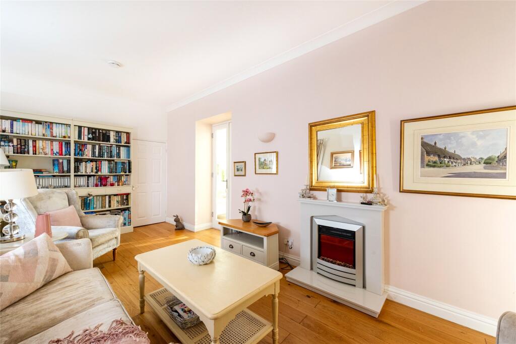Garden Lane, Tyringham, Buckinghamshire, MK16 photo 3