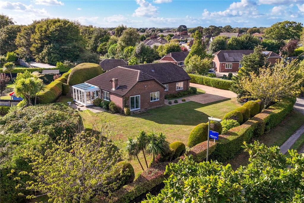Milford Road, Barton On Sea, New Milton, Hampshire, BH25