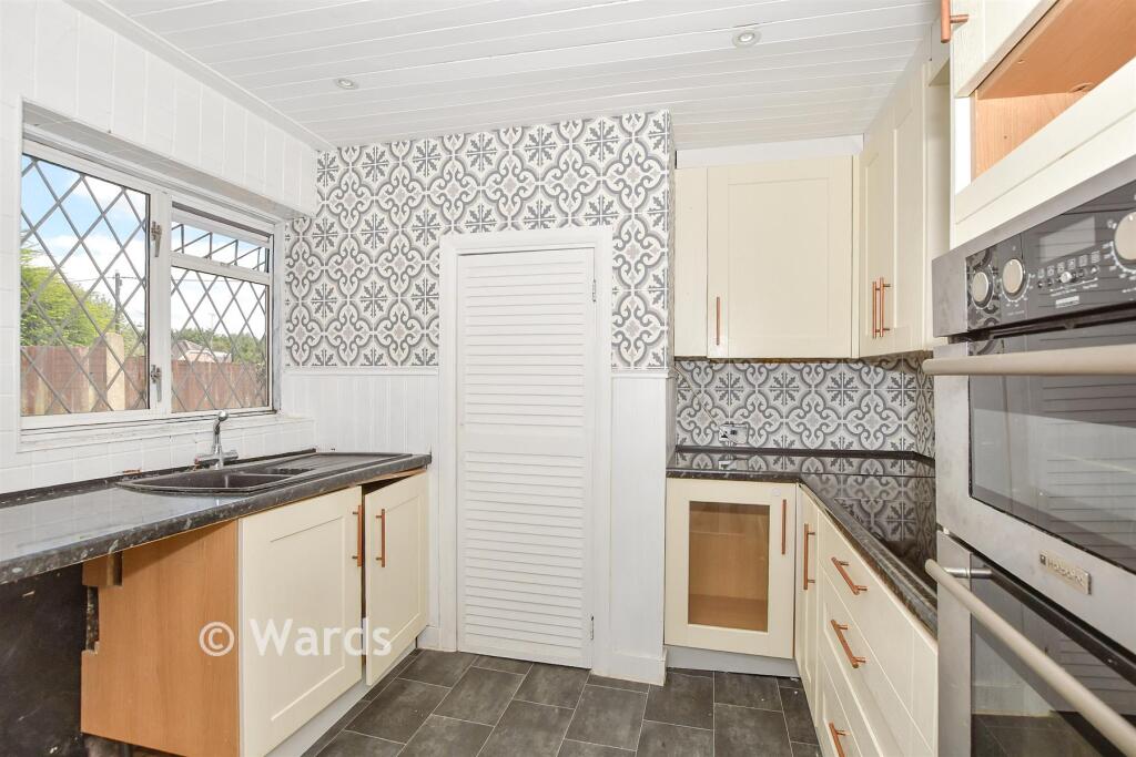 House in Tonbridge - View 3