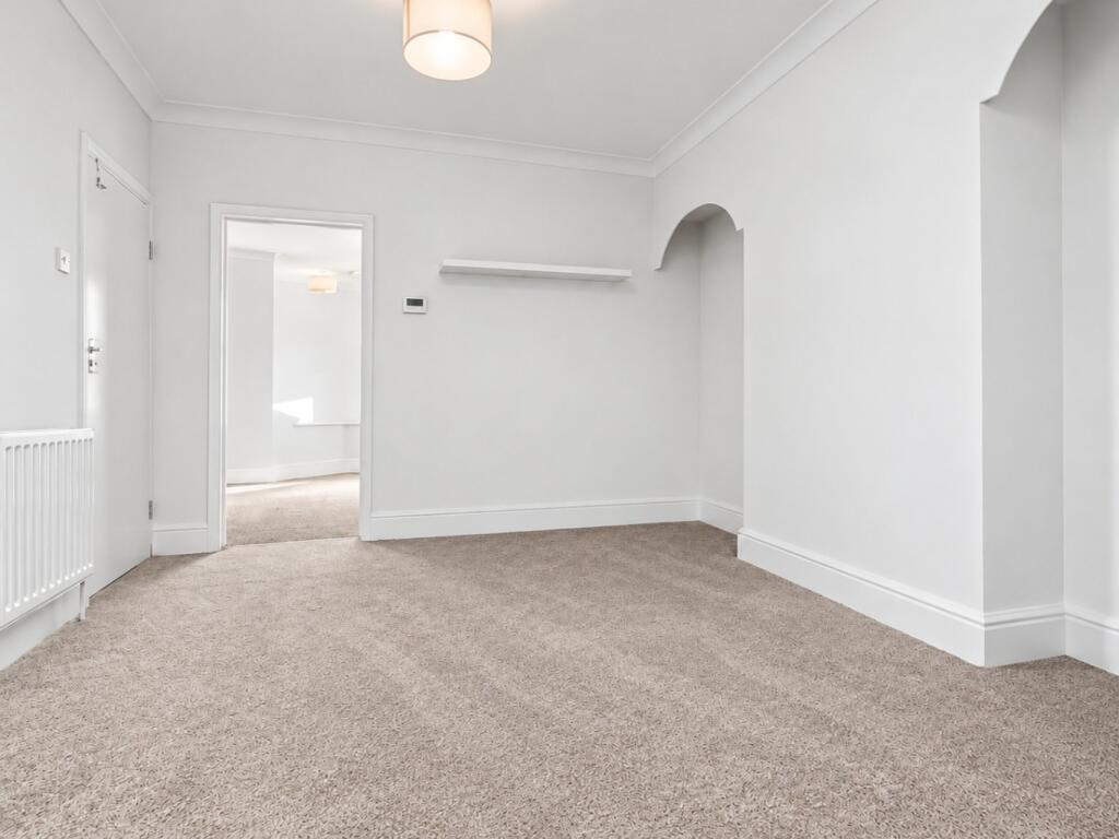 Apartment in Cambridge - View 3