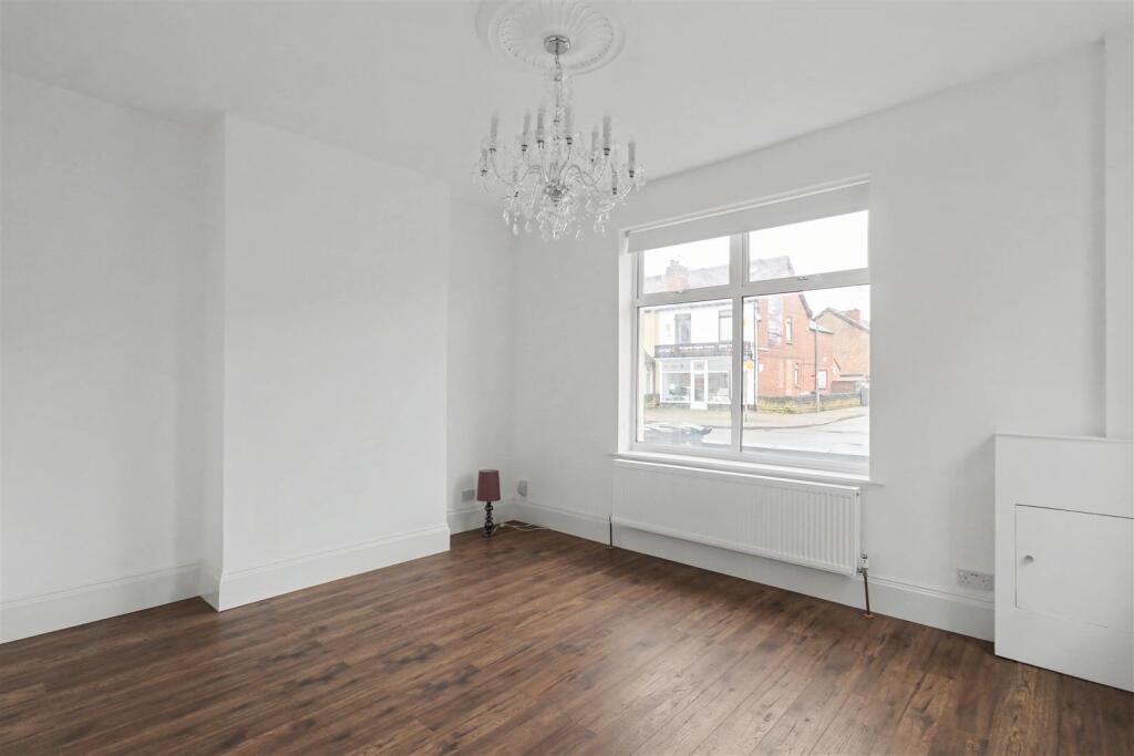 Main image of property: Queens Road, Beeston, Nottingham