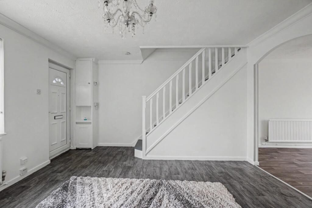 House in Swale, Grove Park, Milton Regis - View 4
