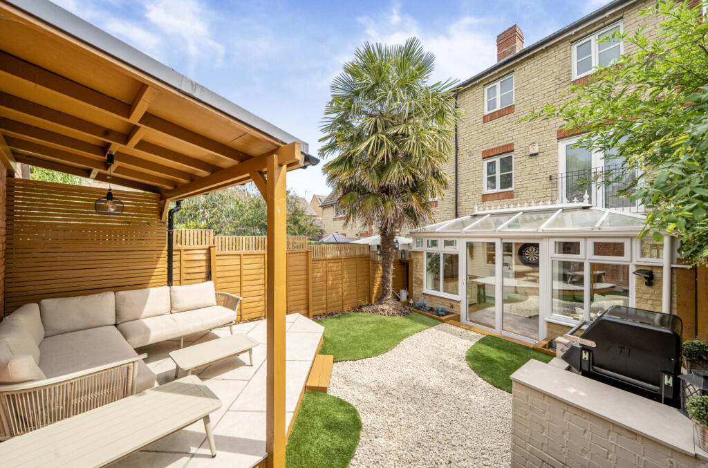 Main image of property: Sanderling Close, Bicester, Oxfordshire