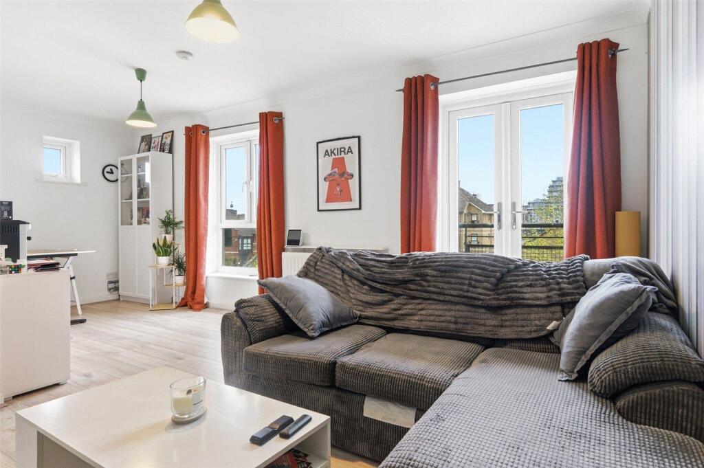 Apartment in London - View 2