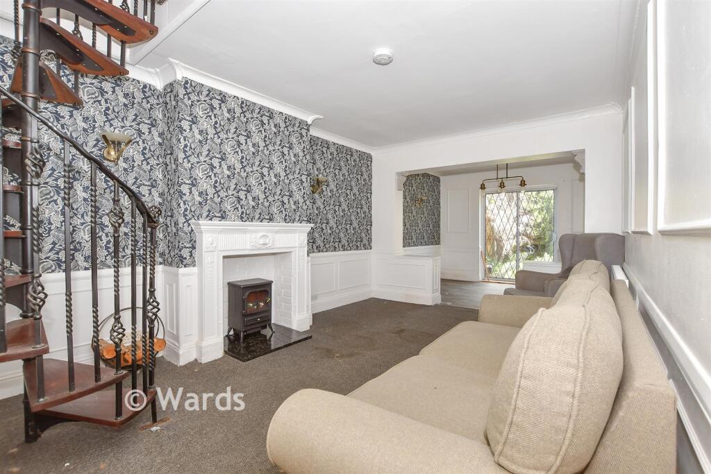 House in Tonbridge - View 4