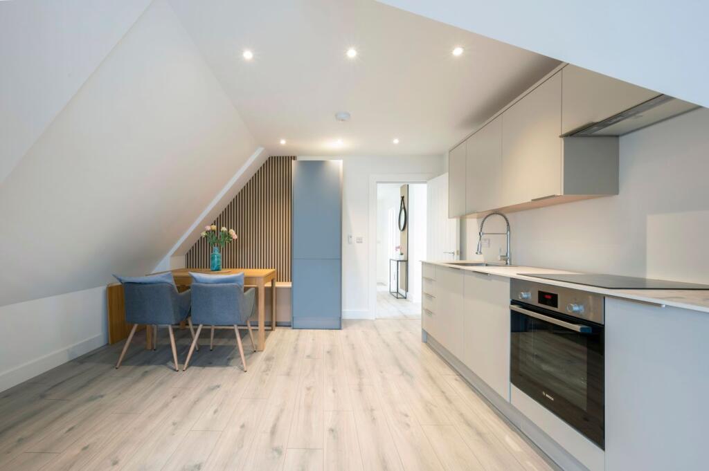 Ashley Road, Walton-on-Thames, KT12 photo 3