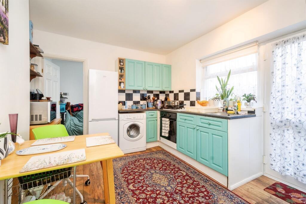 Apartment in Plymouth, St. Judes - More