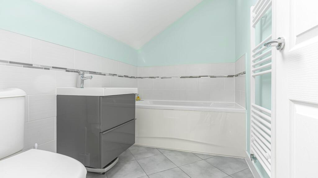 Additional image 18 of Sharrat Field, Four Oaks, B75