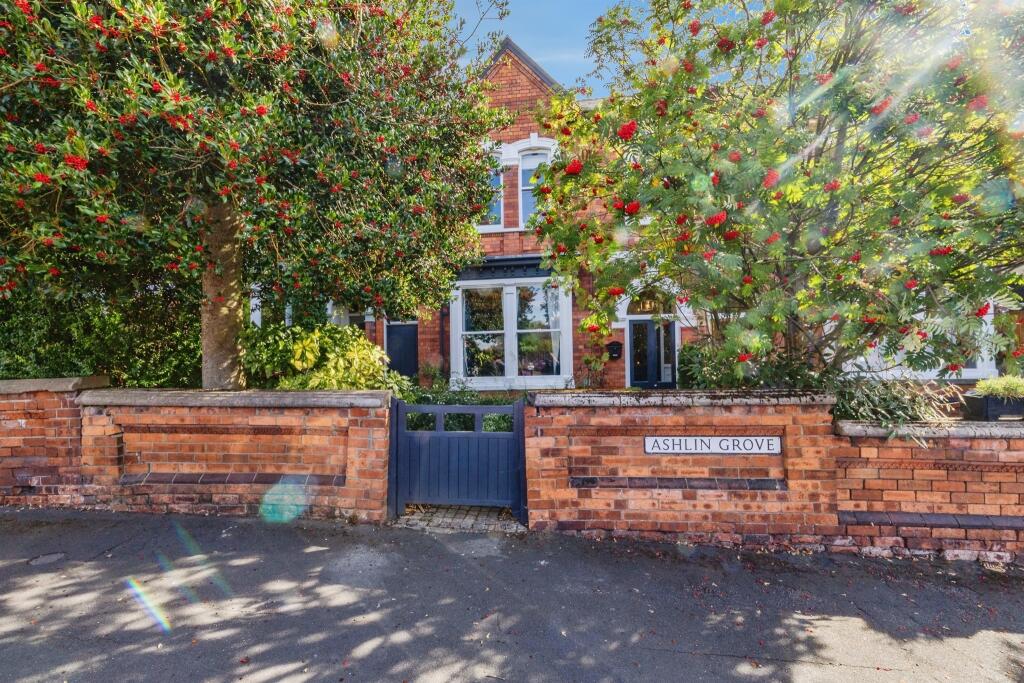 Main image of property: Ashlin Grove, Lincoln