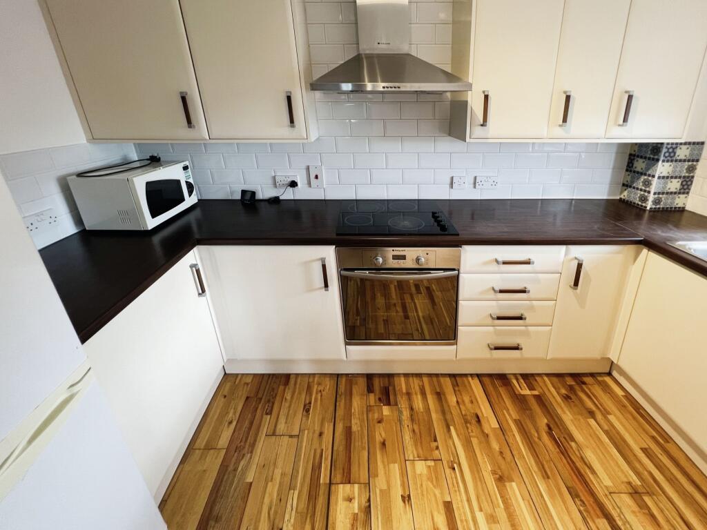 Apartment in London - View 2