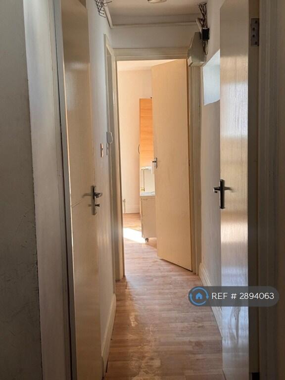 Main image of property: High Street, Barnet, EN5