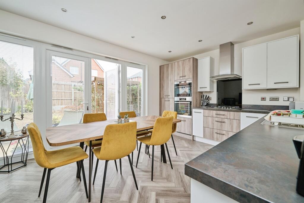 House in Ely - View 3