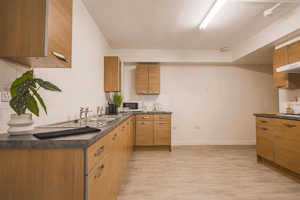 Leighton Street, Preston, PR1 photo 2
