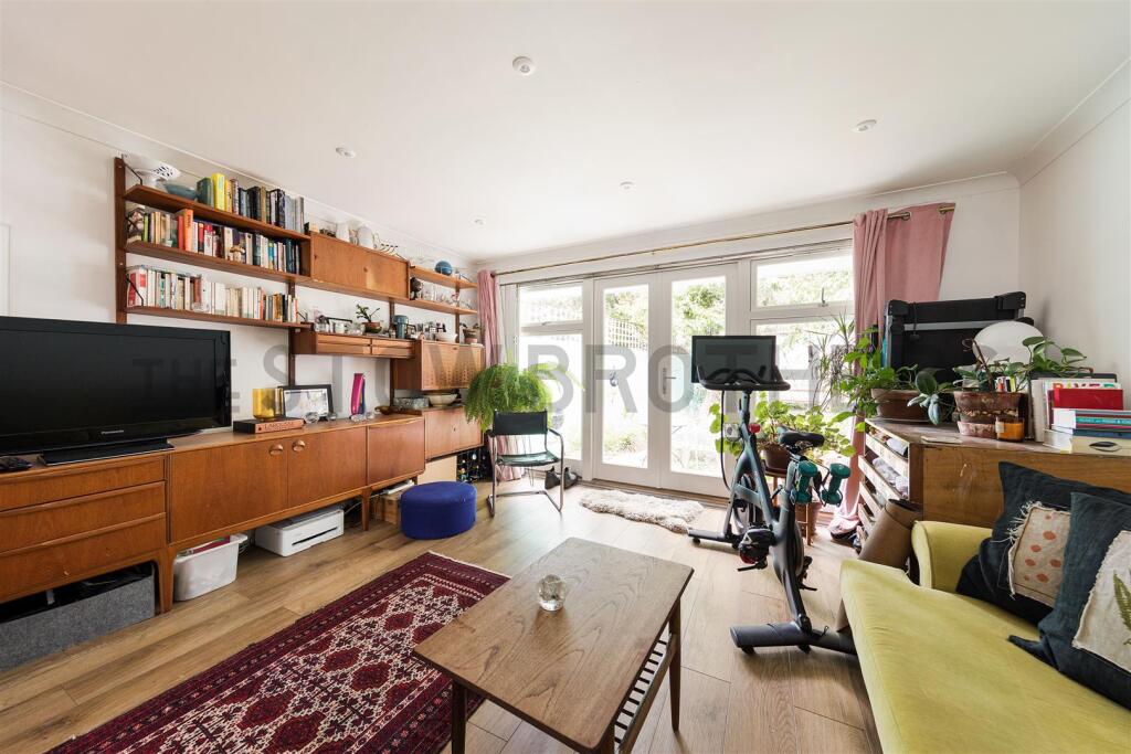 House in London - View 5