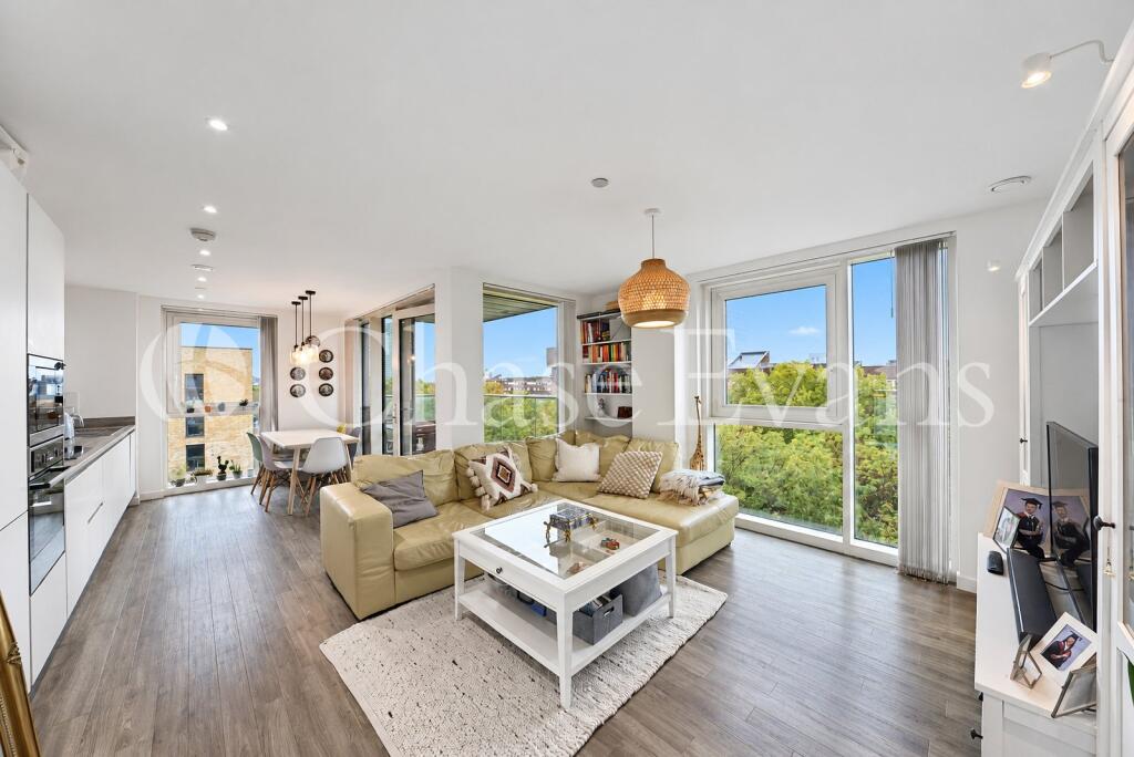Main image of property: Malmo Tower, Greenland Place, Bailey Street, Surrey Quays, London, SE8