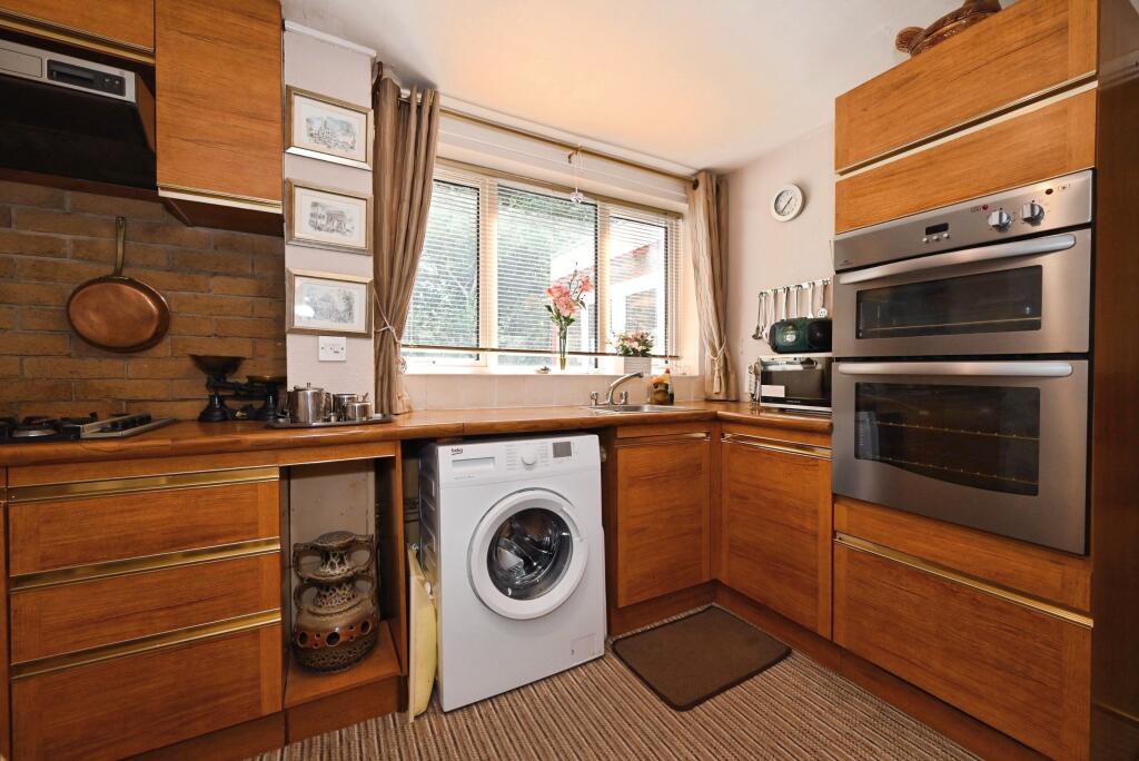 House in Bracknell - View 5