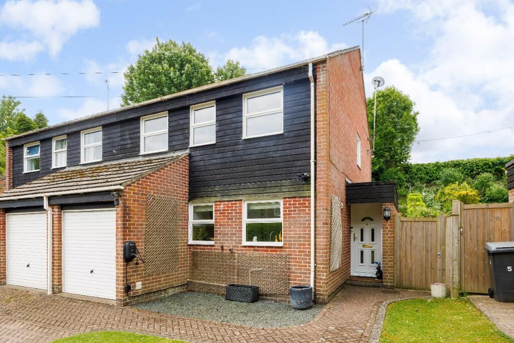 Main image of property: Millbank, Kintbury, Berkshire, RG17 9UW