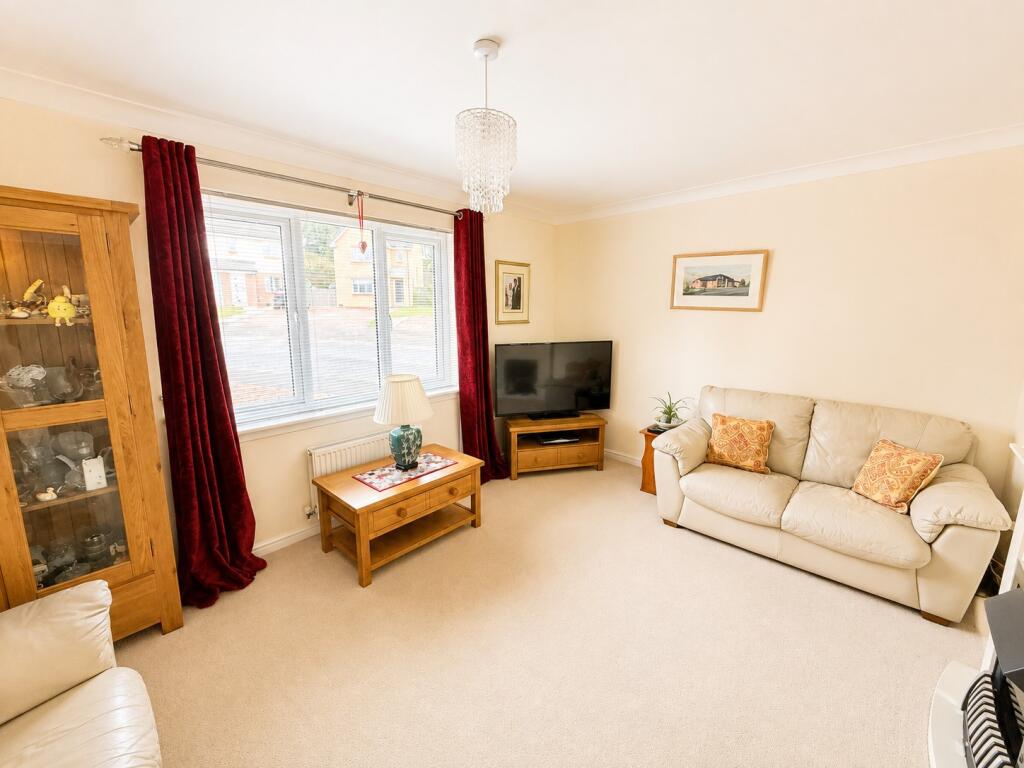 House in Dumfries, Marchfield, Loreburn - More