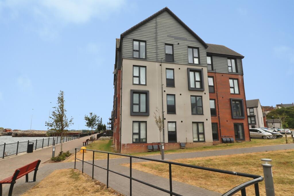 Main image of property: Ffordd Y Dociau, Barry