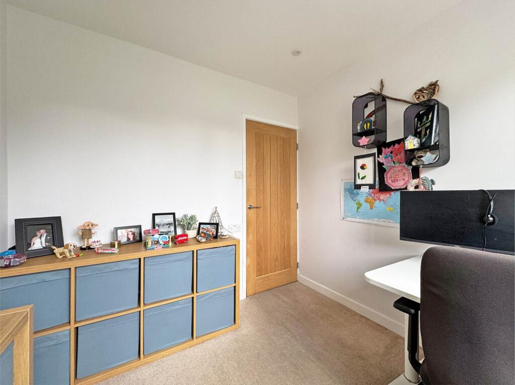 House in Oldham - View 5
