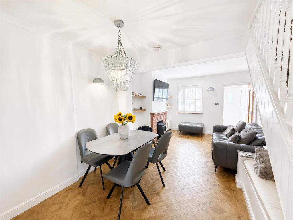 House in Brentwood, Navestock Side, Coxtie Green - View 5